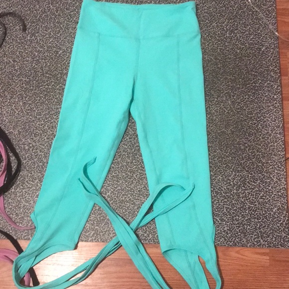 Wrap Up Yoga Pants - Picture 1 of 3